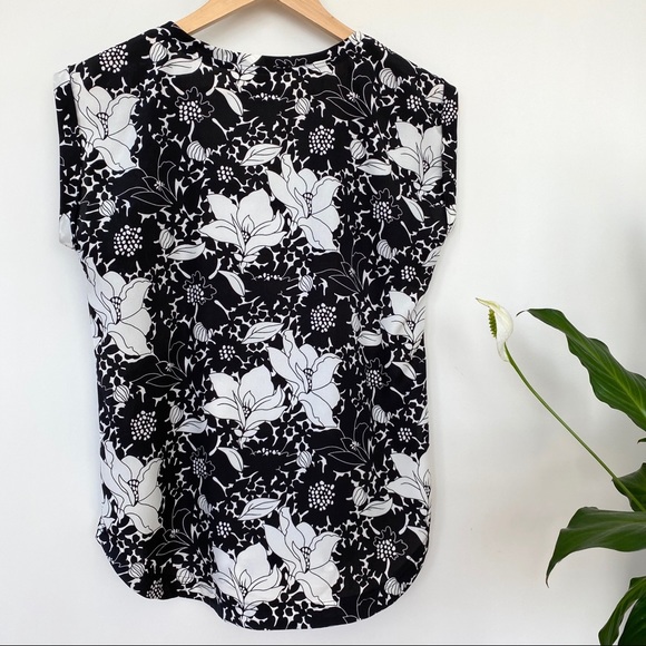 J. Crew print top - Picture 2 of 5